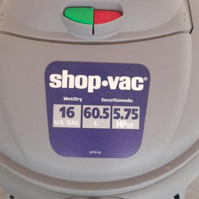 16 gallon Shop Vac Wet / Dry Vac with drain in base