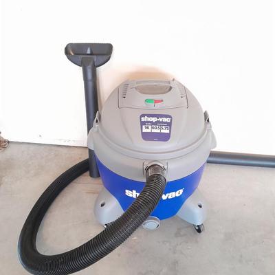 16 gallon Shop Vac Wet / Dry Vac with drain in base