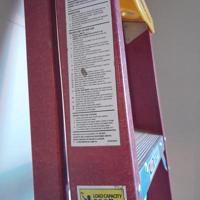 Nice 6 foot Fiberglass Werner Ladder