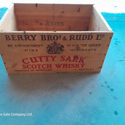 Vintage Berry Bros & Rudd Ltd. Cutty Shark scotch whisky wooden crate