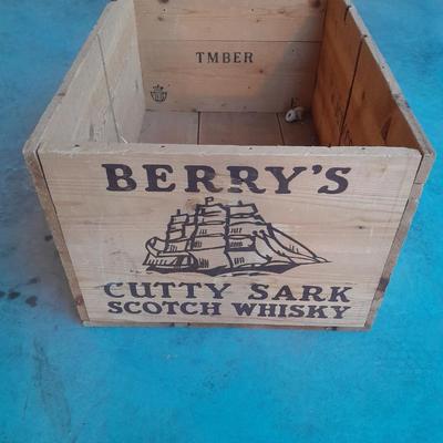 Vintage Berry Bros & Rudd Ltd. Cutty Shark scotch whisky wooden crate