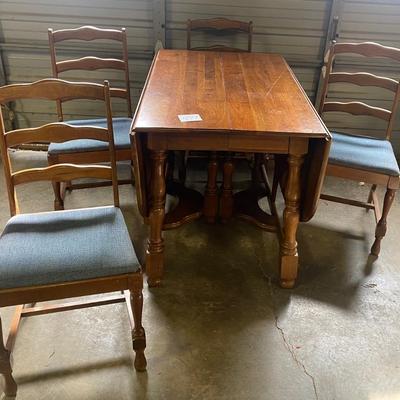 Vintage Table and 4 Chairs