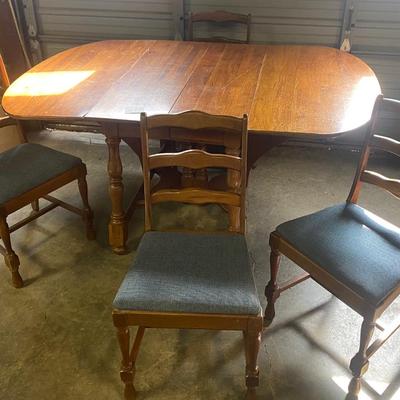 Vintage Table and 4 Chairs