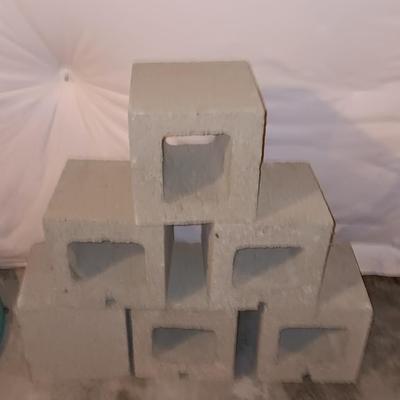 Six half block bricks - cinderblocks