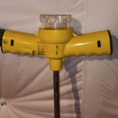 Brand new Gilmore Flexogen 5/8" x 90" hose with water spike fertilizer tool