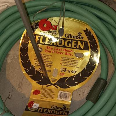 Brand new Gilmore Flexogen 5/8" x 90" hose with water spike fertilizer tool