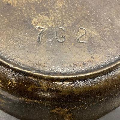 7G2 Cast Iron Skillet