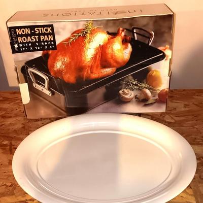 Innovations New Non stick roast pan with V rack with large plastic platter