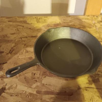 10" Cast Iron skillet with digital BBQ fork