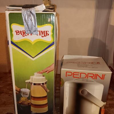 Vintage party time retro insulated drink dispenser with Pedrini Ice bucket