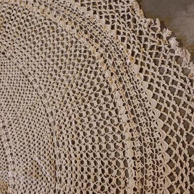Round hand knitted tablecloth