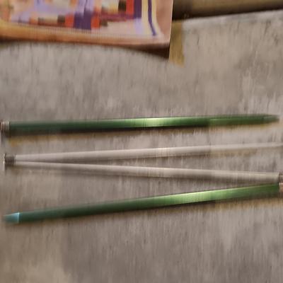 Wicker bag with knitting needles - yarn balls and more
