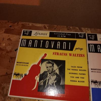 Vinyl record Albums 45's