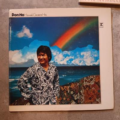 Assortment of vinyl albums - John Rowles - Don Ho - Fort Morgan Co, band 1977 -