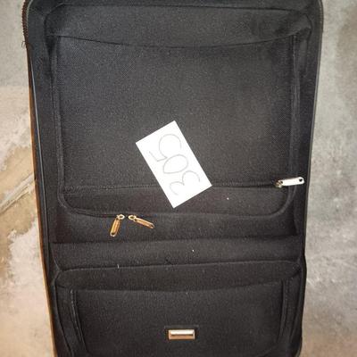 Nice nesting 3-piece PROTOCOL suitcase set with pull along handles - 3 different sizes.