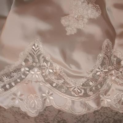 Vintage wedding dress with veil - pearl floral design button down back BEAUTIFUL