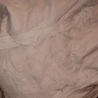 Vintage wedding dress with veil - pearl floral design button down back BEAUTIFUL