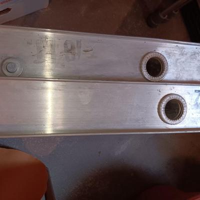 16-foot Aluminum extension ladder