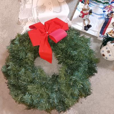 Snowman collection - everything snowman! with a green faux wreath