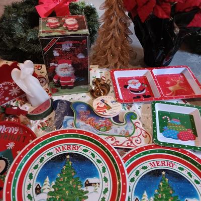Christmas dishes - vintage walking musical Santa - Faux Poinsettia - gold tree and more Christmas