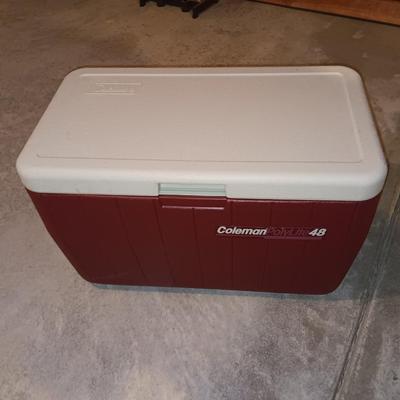 Nice clean Coleman polylite 48 cooler with top tray insert