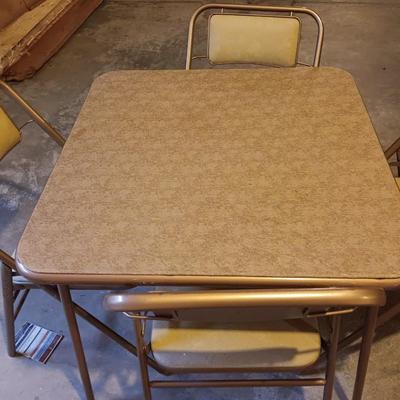 Folding Card / game table with 4 folding chairs