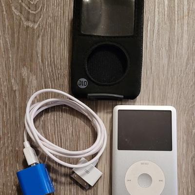 ipod 160gb with Case & Charger