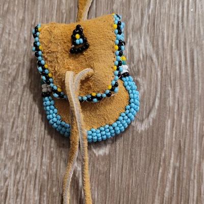 Vintage Native American Pouch Necklace