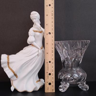 LOT 37S: Lenox 1993 Cinderella Figurine with Crystal Bud Vase