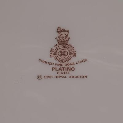 LOT 39S: Vintage 90s Royal Doulton England 'Platino' China Set