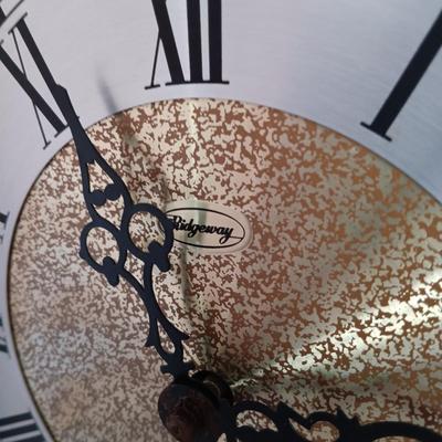 LOT 42L: Vintage Ridgeway Tempus Fugit Grandmother Clock