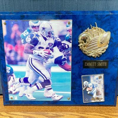 LOT 66S: Dallas Cowboys Sports Memorabilia - Troy Aikman and Emmitt Smith