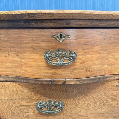 LOT 72S: Vintage / Antique Oak Dresser and Decorative Mirror
