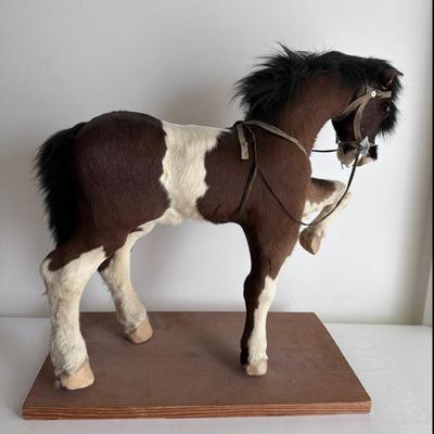 Lovely Clydesdale Horse statue