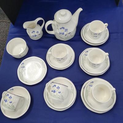 Royal Doulton Minerva Tea Set