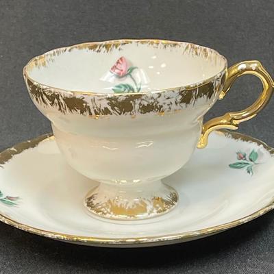 Vintage teacup & saucer pink roses gold gilt