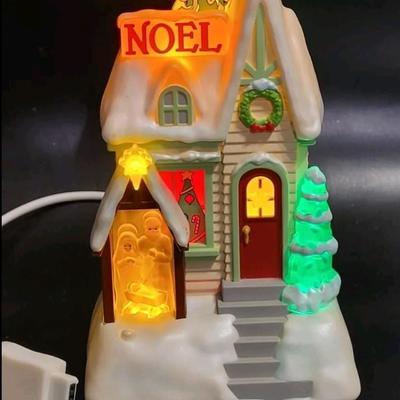 2009 Hallmark Keepsake Ornament Caroling Cottage Noel House
