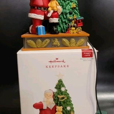 Hallmark Keepsake 9th Once Upon a Christmas 2019 O Christmas Tree Magic Ornament