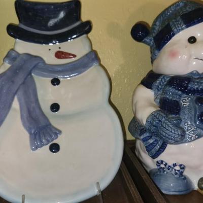 Snowman and present cookie jars