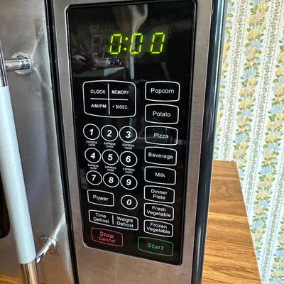 Emerson Microwave Oven