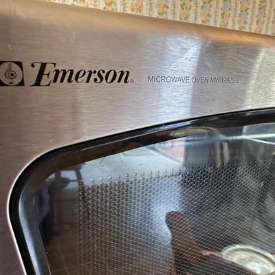 Emerson Microwave Oven