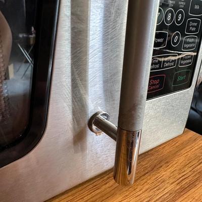 Emerson Microwave Oven