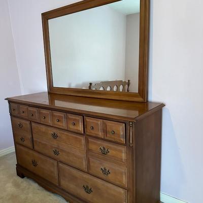 Angelina (8) Drawer Dresser â€” EXCELLENT Condition