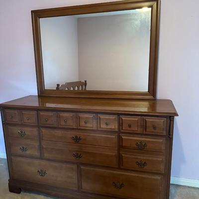 Angelina (8) Drawer Dresser â€” EXCELLENT Condition