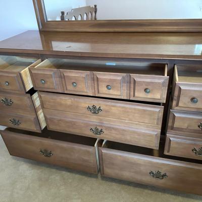 Angelina (8) Drawer Dresser â€” EXCELLENT Condition