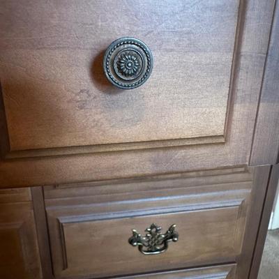 Angelina (8) Drawer Dresser â€” EXCELLENT Condition