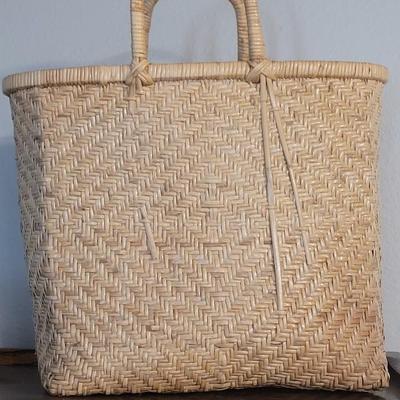 Vintage Basket Tote
