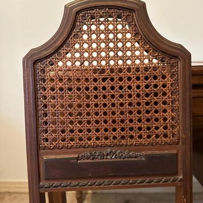 Kenmore Sewing Table W/ Machine & Chairâ€”Machine Runs