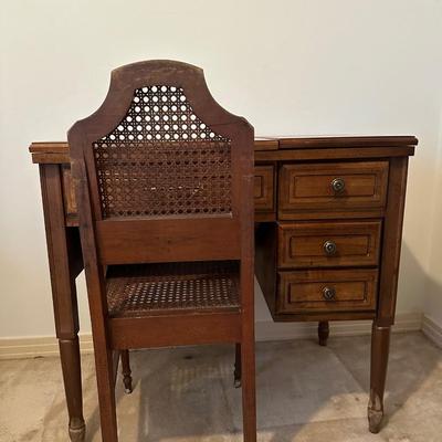 Kenmore Sewing Table W/ Machine & Chairâ€”Machine Runs