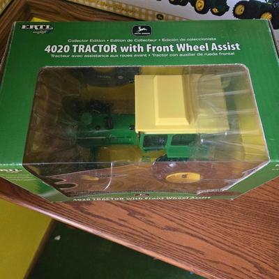 John Deere 4020 Tractor with Front Wheel Assist